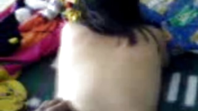आश्चर्यजनक :  सानो श्यामला बेब आफ्नो सबै स्तन मा सह हुन्छ वयस्क लागि चलचित्र 